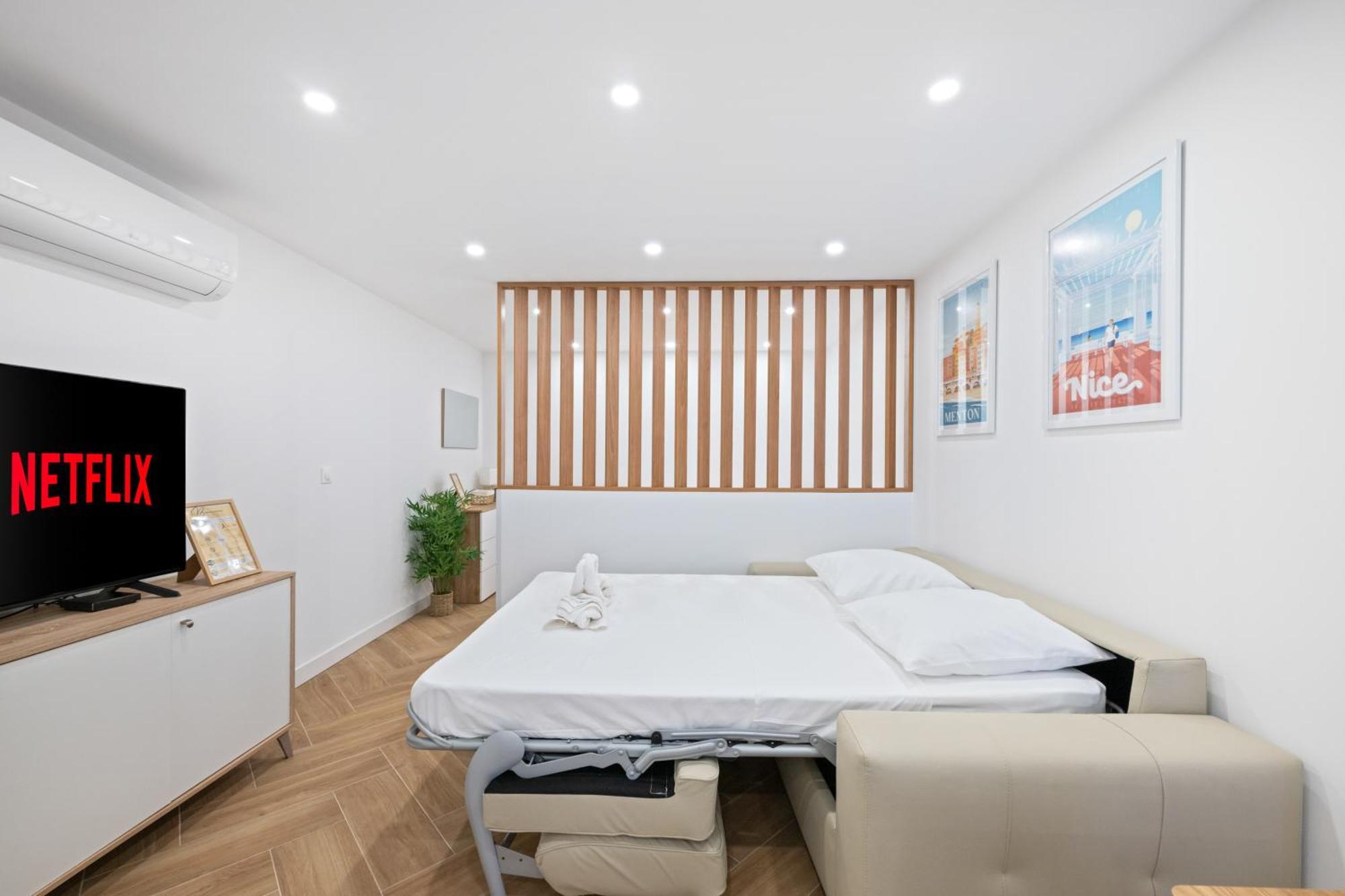 La Perle Apartment ม็องตง ภายนอก รูปภาพ
