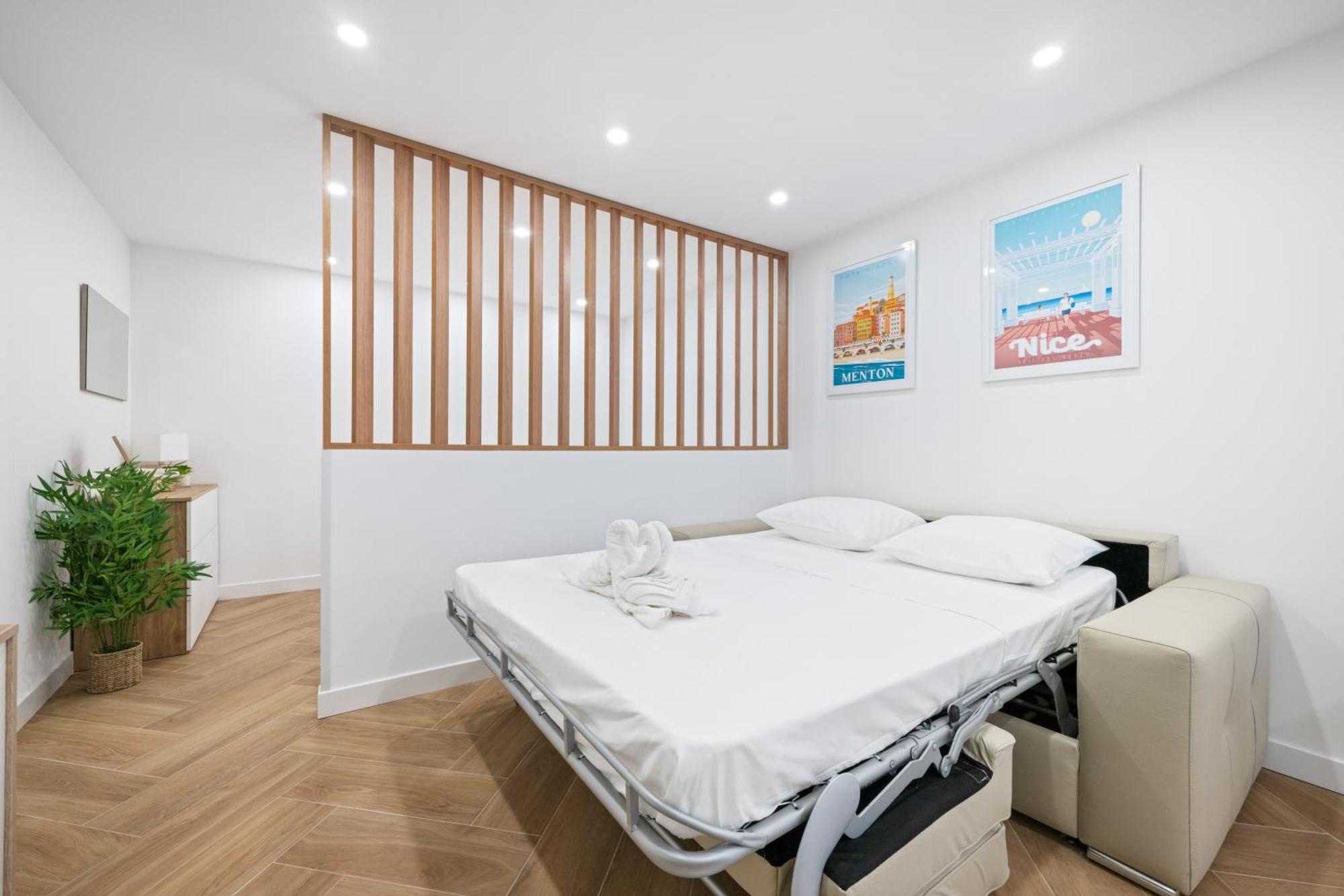 La Perle Apartment ม็องตง ภายนอก รูปภาพ