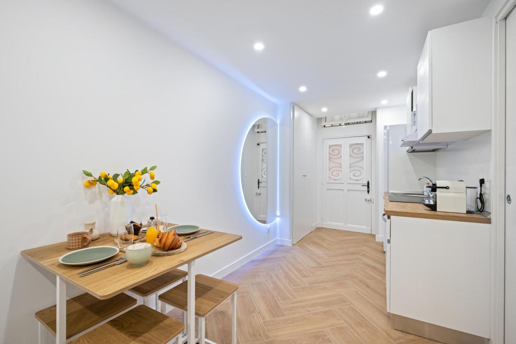 La Perle Apartment ม็องตง ภายนอก รูปภาพ
