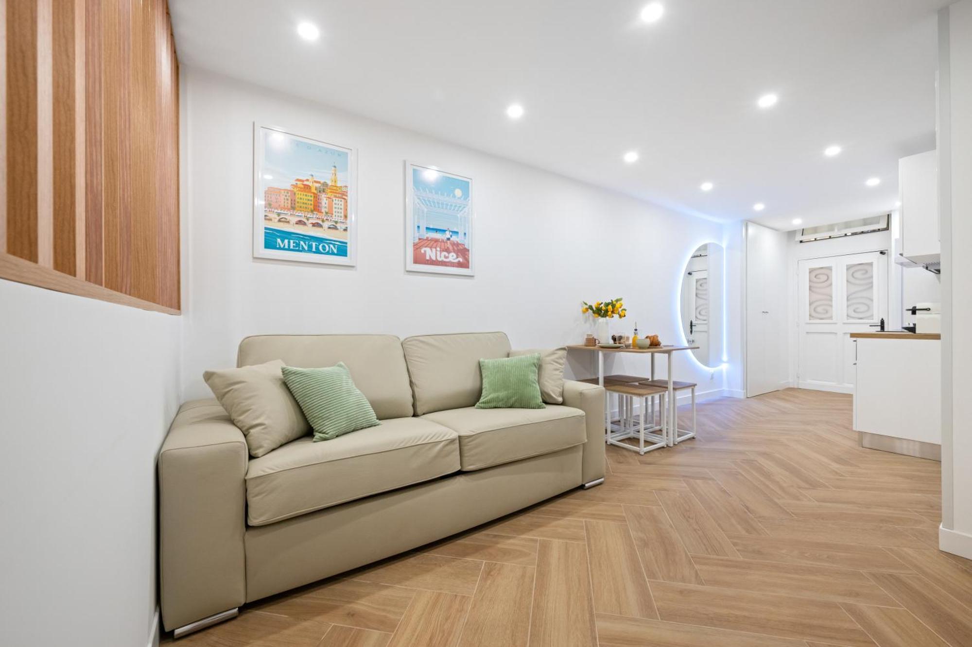 La Perle Apartment ม็องตง ภายนอก รูปภาพ