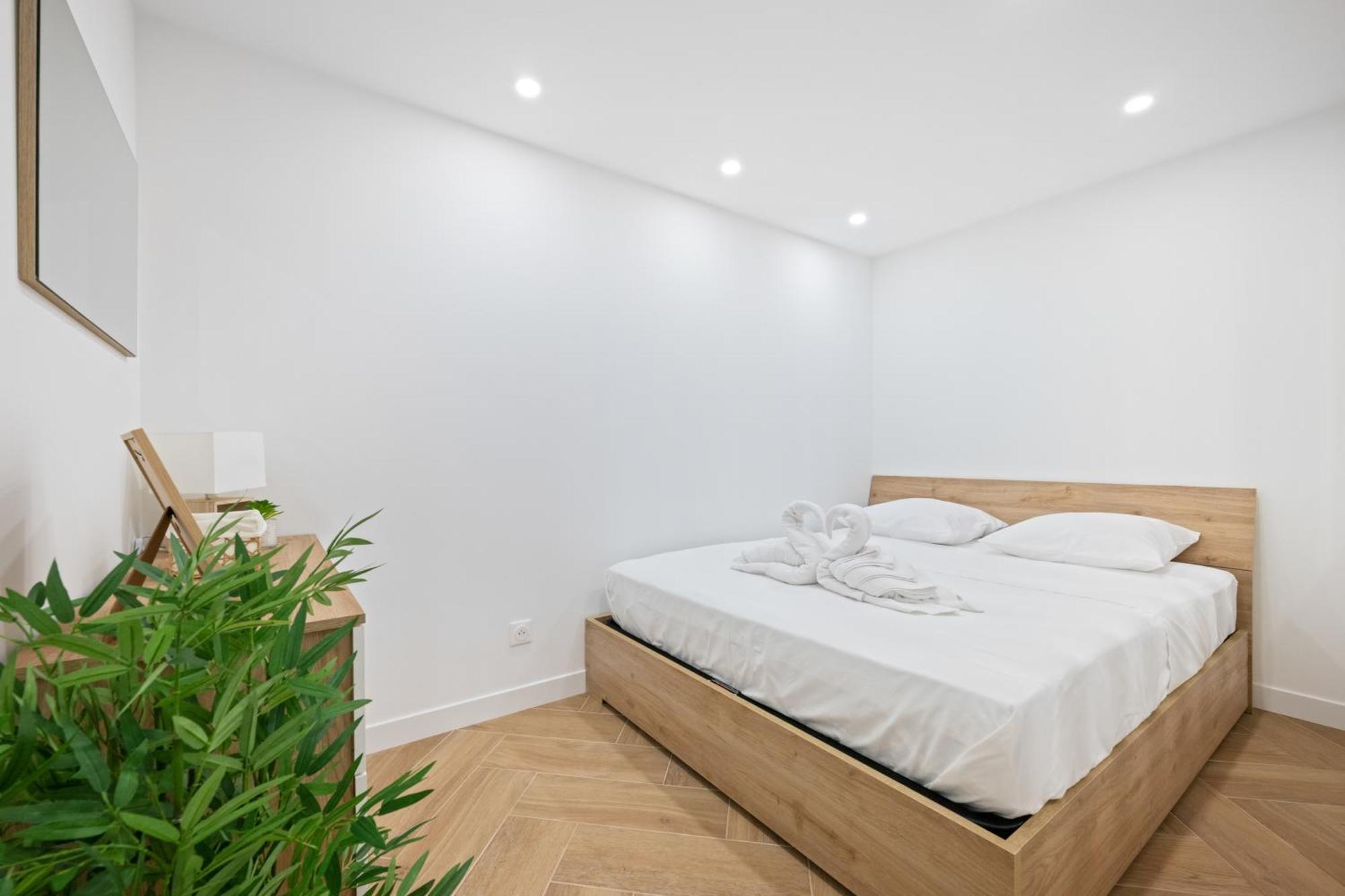 La Perle Apartment ม็องตง ภายนอก รูปภาพ